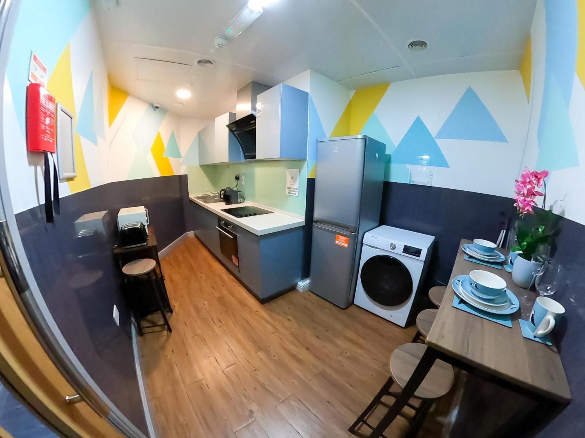 E103 Loft Retreat * Coventry