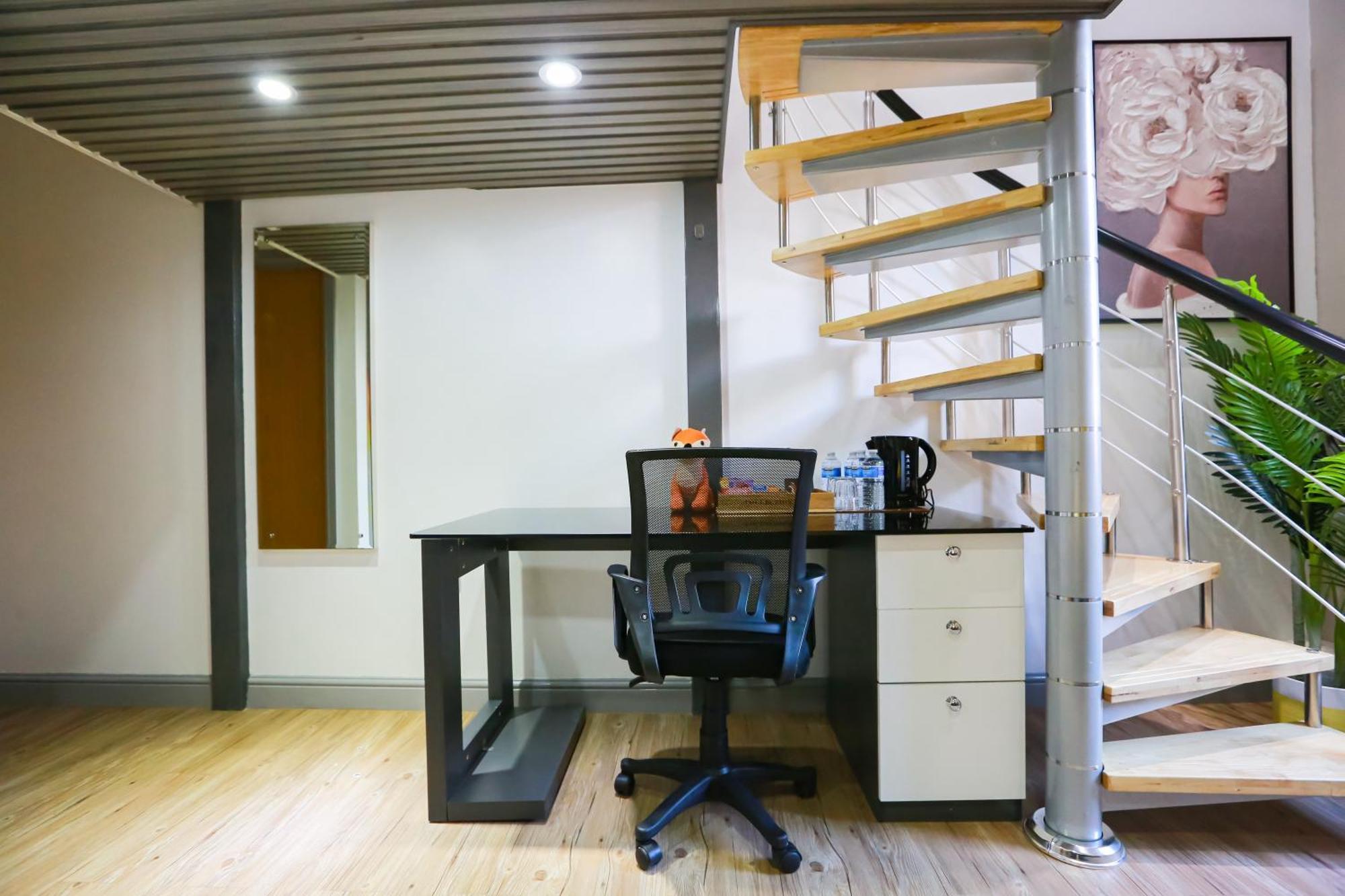 E103 Loft Retreat Apartment Coventry